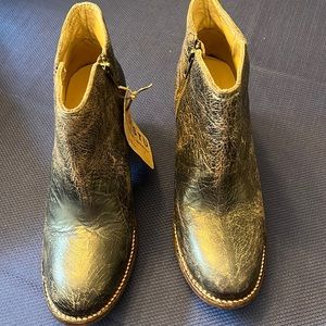 New with tags the BEDSTU ankle boots